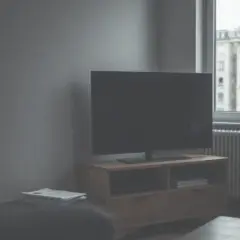 Kto płaci abonament RTV w wynajmowanym mieszkaniu? Wyjaśniamy!