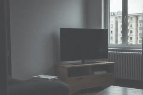 Kto płaci abonament RTV w wynajmowanym mieszkaniu? Wyjaśniamy!