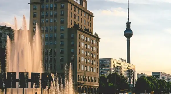 Ile kosztuje wynajem mieszkania w Berlinie? Poznaj zaskakujące ceny!